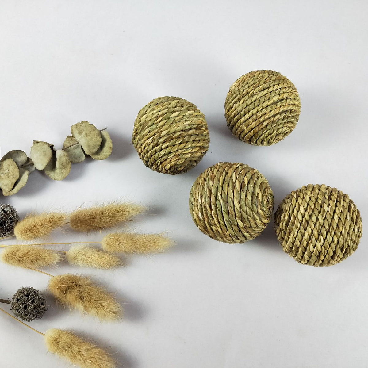 Woven Grass Chew Ball for Rabbits & Guinea Pigs
