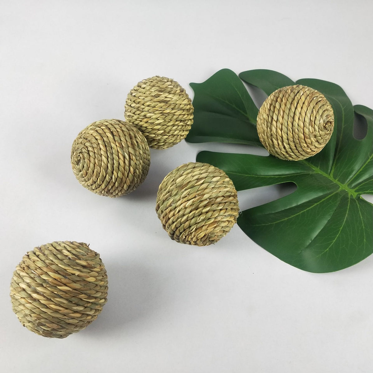 Woven Grass Chew Ball for Rabbits & Guinea Pigs