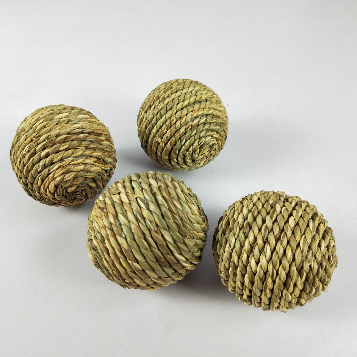 Woven Grass Chew Ball for Rabbits & Guinea Pigs