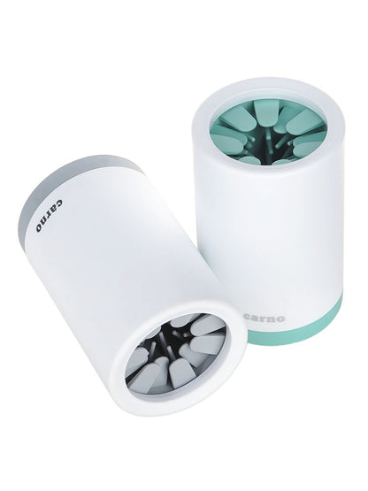 Bristle insert inside the paw cleaner cup