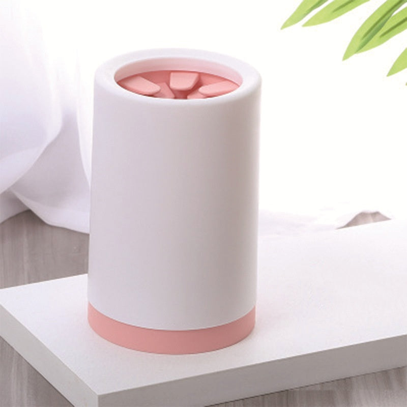 Paw cleaner cup with pink insert