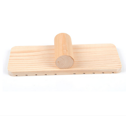 Round wooden pivot