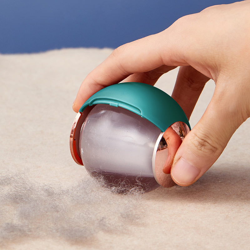 Reusable Gel Lint & Pet Hair Ball