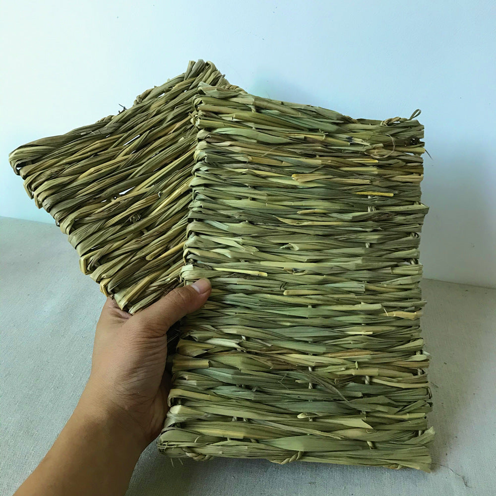 Woven Grass Mats for Rabbits & Guinea Pigs