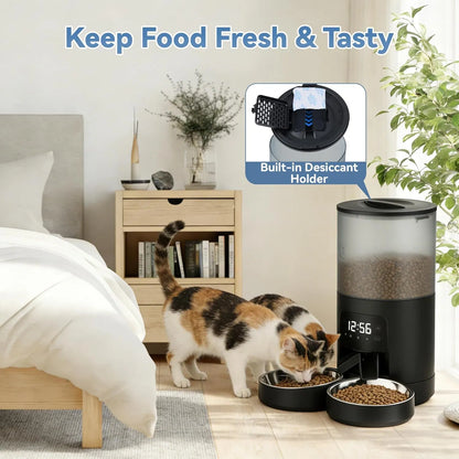 Built-in desiccant holder keeps food fresh
