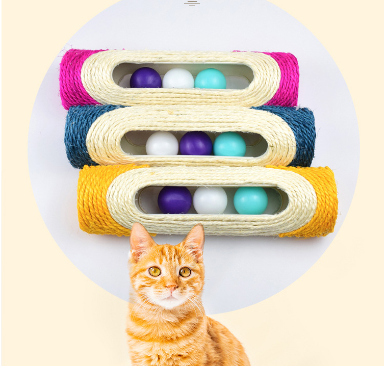 Sisal Roller Cat Toy with 3 Balls