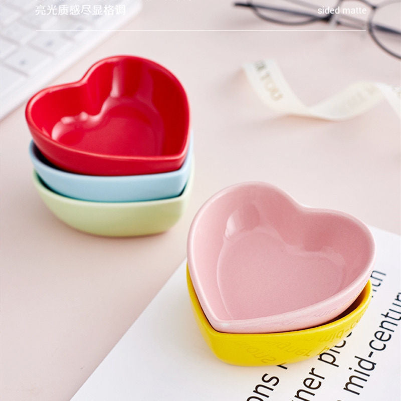 Heart-Shaped Ceramic Food Dish for Hamsters